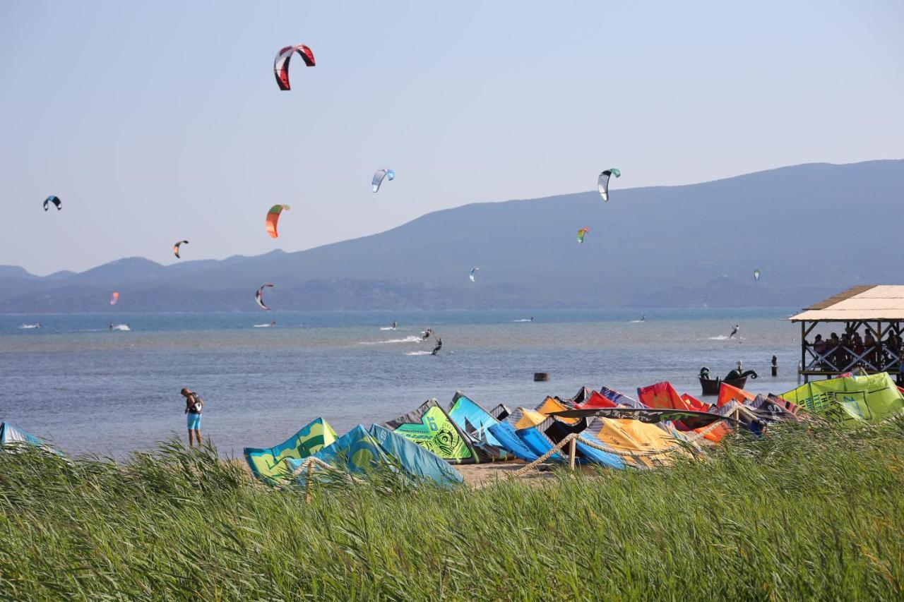 Apartments By The Sea Blace, Neretva Delta - Usce Neretve - 16068 Exterior photo