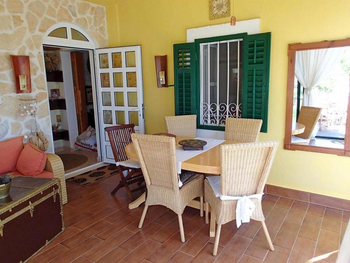 Apartments By The Sea Blace, Neretva Delta - Usce Neretve - 16068 Exterior photo